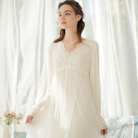 Free Shipping 2017 New Autumn Women's Long Vintage Pijamas Pink White Nightshirt Lace Sleepwear Soft Yarn Princess Nightgown