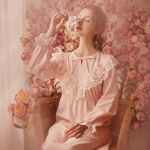 Free Shipping 2018 New Autumn Women's Long Pyjamas Lace White and Pink Sleepwear 100% Cotton Nightgown Sweet Vintage Nightshirt