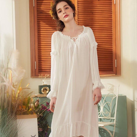 2019 new Women Cotton sweet Long Nightdress Female Vintage Lace Sleepwear Sweet Princess Nightgown Soft Elegant Sleepshirts
