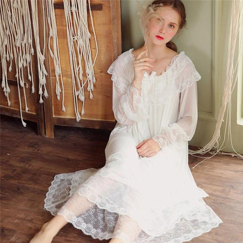 Lace Ruffled Vintage Princess Sleepwear Women Long Nightgown Autumn Nightwear Thin Soft Home Wear Sleep Shirt Night Dress T341