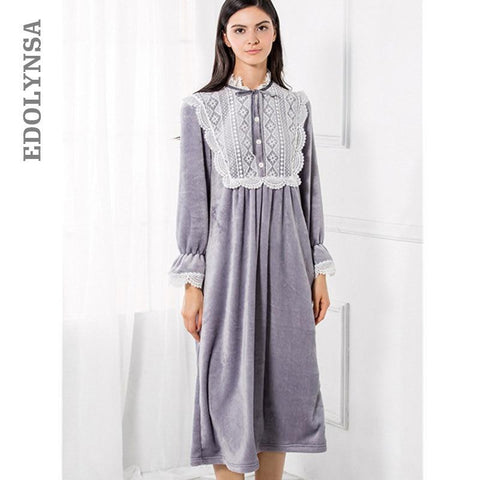 Victorian Velvet Nightgown Winter Sleepwear Women Home Wear Lace Patchwork Tie Neck Long Night Dress Vintage Dressing Gown T379