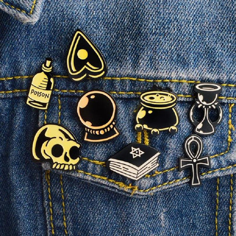 Witch Pins Dark Skull Medicine stove Heart Cross Iiquid medicine Crystal ball Magic Book Hourglass Brooch Goth Jewelry Lapel Pin