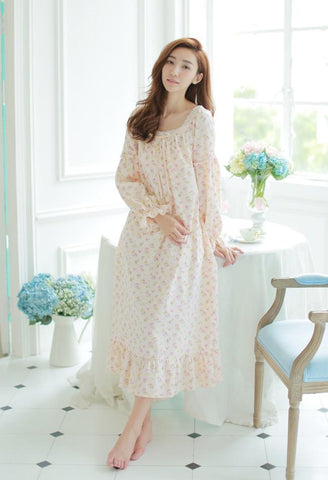 Free Shipping 2015 New Autumn Princess Style Women's Long Nightgown Floral Sleepwear Vintage Pyjamas roupao feminino
